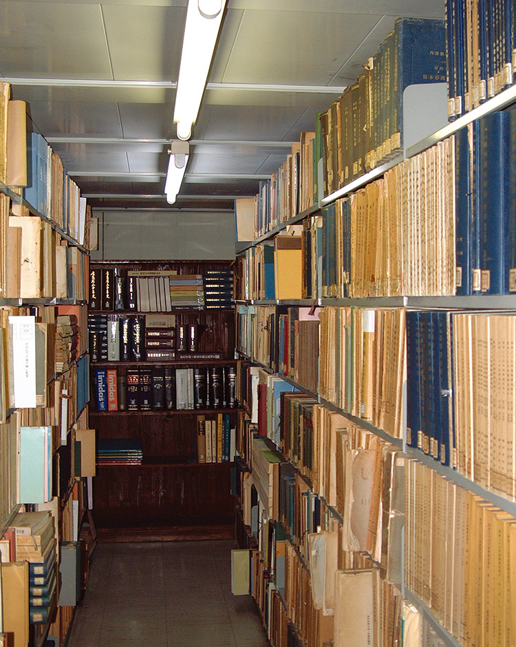 昔の労働科学研究所図書館